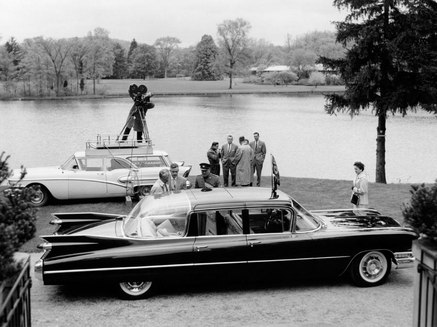  Cadillac Fleetwood Seventy-Five Special Limousine 1959 года  (фото 13 из 17)